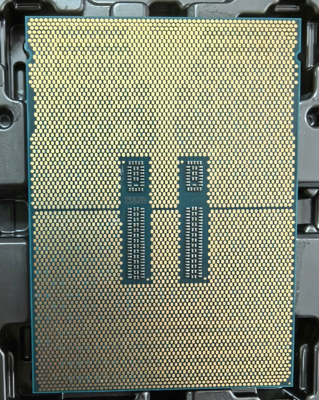 4Th Gen Xeon Platinum 8444H 8450H 8452Y 8454H 8458P 8460H 8460Y+ 8461V 8462Y+ LGA4677 CPU Used Processor