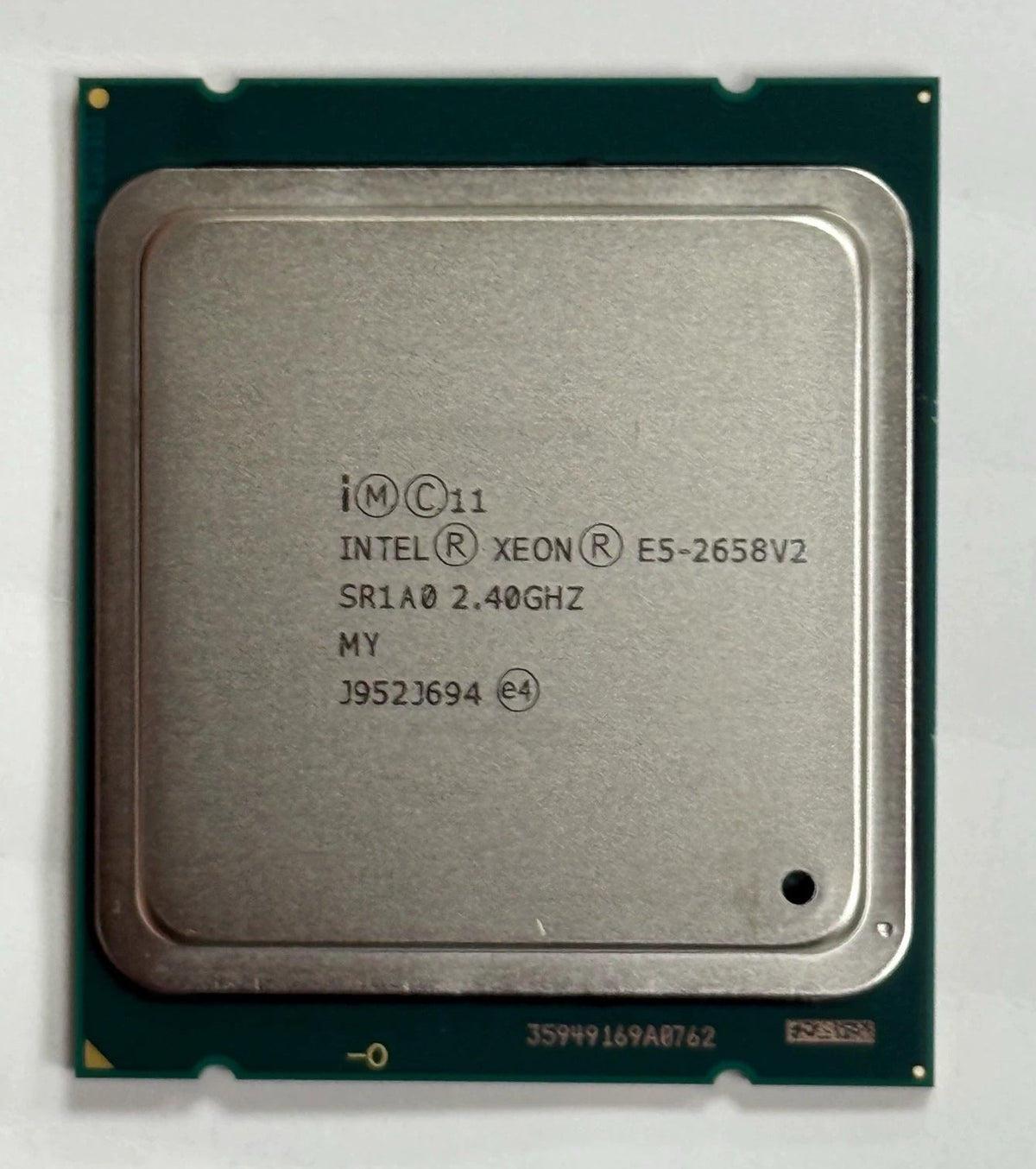 Processor CPU LGA 2011 X79 E5-2690 E5-2637V2 E5-2643V2 E5-2651V2 E5-2658V2 E5-2667V2 E5-2673V2 E5-2687WV2
